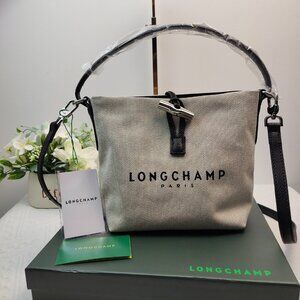 NWT Longchamp Essential Toile Bucket Bag
